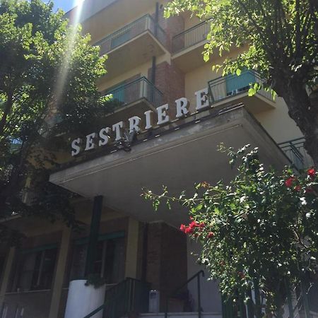 Hotel Sestriere Chianciano Terme Zewnętrze zdjęcie